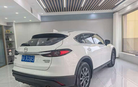 Mazda CX-4, 2023 год, 2 100 000 рублей, 4 фотография
