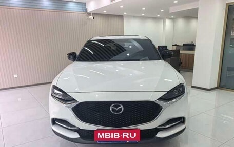 Mazda CX-4, 2023 год, 2 100 000 рублей, 2 фотография