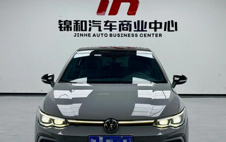 Volkswagen Golf VIII, 2023 год, 1 754 017 рублей, 2 фотография
