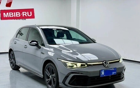 Volkswagen Golf VIII, 2023 год, 1 754 017 рублей, 3 фотография