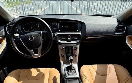 Volvo V40 II рестайлинг, 2017 год, 1 070 007 рублей, 7 фотография