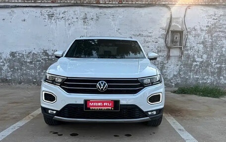 Volkswagen T-Roc I, 2021 год, 1 960 020 рублей, 3 фотография