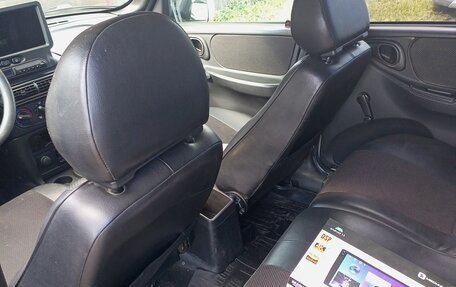 Chevrolet Niva I рестайлинг, 2011 год, 495 000 рублей, 4 фотография
