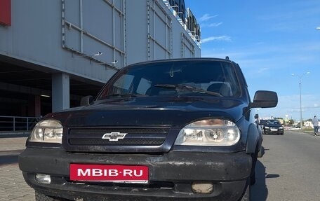Chevrolet Niva I рестайлинг, 2004 год, 275 000 рублей, 2 фотография