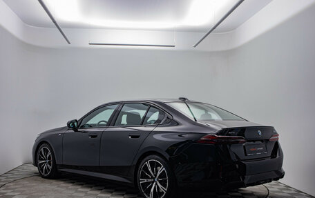 BMW 5 серия, 2025 год, 11 990 000 рублей, 8 фотография