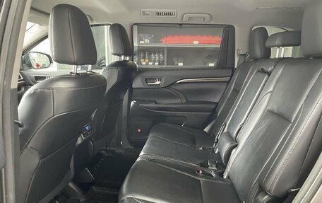 Toyota Highlander III, 2014 год, 2 670 000 рублей, 9 фотография