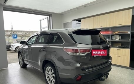 Toyota Highlander III, 2014 год, 2 670 000 рублей, 6 фотография