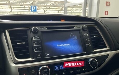 Toyota Highlander III, 2014 год, 2 670 000 рублей, 15 фотография