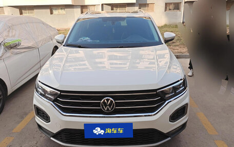Volkswagen T-Roc I, 2022 год, 1 547 017 рублей, 2 фотография