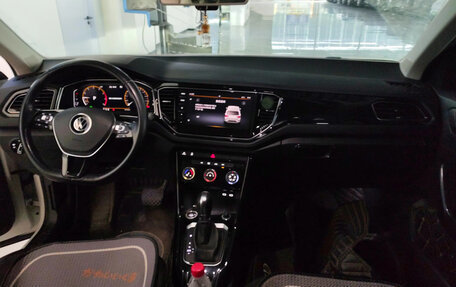 Volkswagen T-Roc I, 2022 год, 1 547 017 рублей, 4 фотография