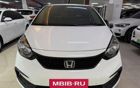 Honda Fit, 2023 год, 1 214 017 рублей, 2 фотография