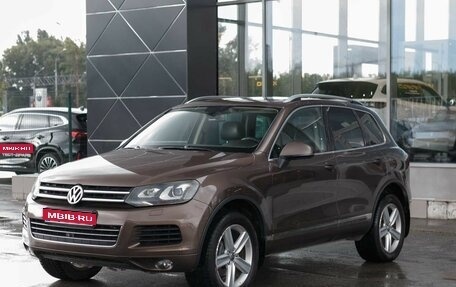 Volkswagen Touareg III, 2011 год, 1 850 000 рублей, 1 фотография