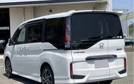 Honda Stepwgn IV, 2022 год, 1 899 000 рублей, 2 фотография