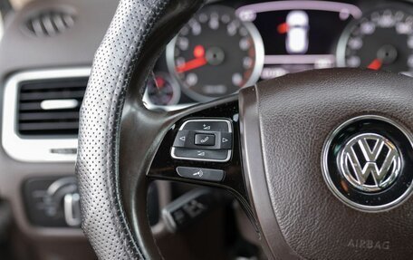 Volkswagen Touareg III, 2011 год, 1 850 000 рублей, 12 фотография