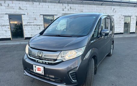 Honda Stepwgn IV, 2020 год, 2 170 000 рублей, 2 фотография