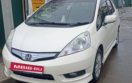 Honda Fit Shuttle I рестайлинг, 2012 год, 920 000 рублей, 2 фотография