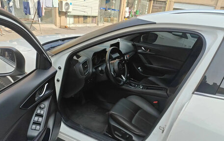 Mazda CX-4, 2022 год, 1 841 017 рублей, 7 фотография
