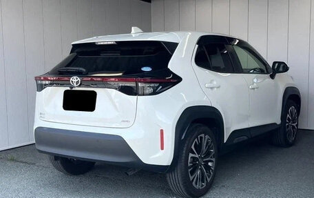 Toyota Yaris Cross, 2022 год, 1 452 000 рублей, 4 фотография