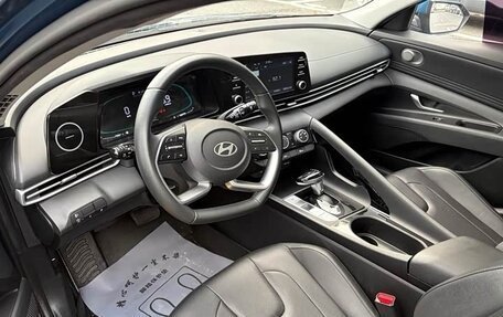 Hyundai Elantra, 2023 год, 1 760 000 рублей, 17 фотография