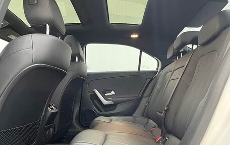 Mercedes-Benz A-Класс, 2023 год, 1 995 000 рублей, 6 фотография