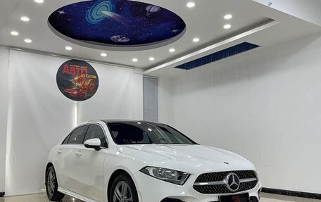 Mercedes-Benz A-Класс, 2023 год, 1 995 000 рублей, 5 фотография