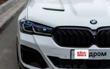 BMW 5 серия, 2017 год, 2 900 000 рублей, 11 фотография