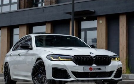 BMW 5 серия, 2017 год, 2 900 000 рублей, 15 фотография