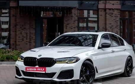 BMW 5 серия, 2017 год, 2 900 000 рублей, 3 фотография