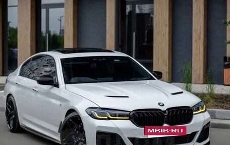BMW 5 серия, 2017 год, 2 900 000 рублей, 2 фотография