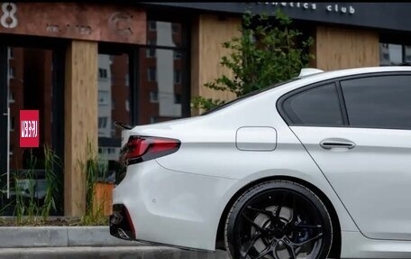 BMW 5 серия, 2017 год, 2 900 000 рублей, 16 фотография