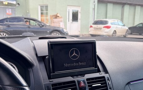 Mercedes-Benz C-Класс, 2008 год, 1 100 000 рублей, 14 фотография