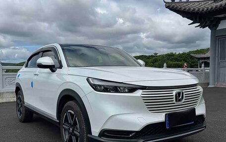 Honda Vezel, 2023 год, 1 887 000 рублей, 3 фотография