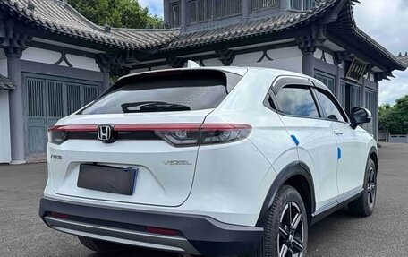 Honda Vezel, 2023 год, 1 887 000 рублей, 6 фотография