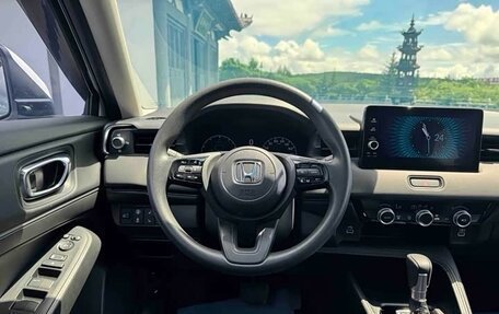 Honda Vezel, 2023 год, 1 887 000 рублей, 16 фотография