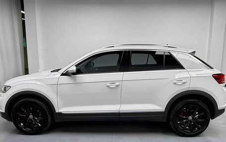 Volkswagen T-Roc I, 2022 год, 1 578 017 рублей, 6 фотография