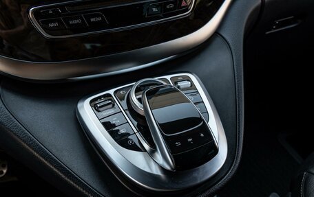 Mercedes-Benz V-Класс, 2019 год, 4 749 000 рублей, 15 фотография