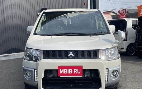 Mitsubishi Delica D:5 I, 2015 год, 2 500 000 рублей, 2 фотография