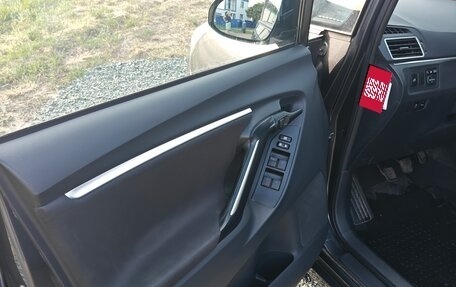 Toyota Verso I, 2013 год, 1 550 000 рублей, 6 фотография