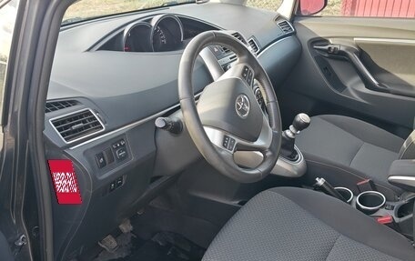 Toyota Verso I, 2013 год, 1 550 000 рублей, 9 фотография