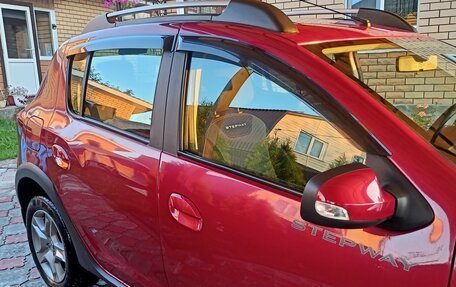 Renault Sandero II рестайлинг, 2021 год, 1 500 000 рублей, 2 фотография