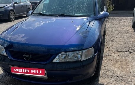 Opel Vectra B рестайлинг, 1996 год, 78 000 рублей, 3 фотография