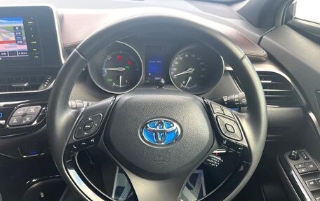 Toyota C-HR I рестайлинг, 2019 год, 1 367 000 рублей, 8 фотография