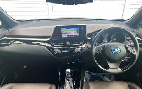 Toyota C-HR I рестайлинг, 2019 год, 1 367 000 рублей, 7 фотография