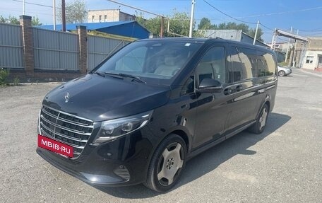 Mercedes-Benz V-Класс, 2025 год, 14 700 000 рублей, 3 фотография