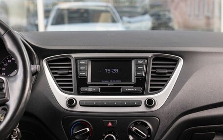 Hyundai Solaris II рестайлинг, 2018 год, 1 100 000 рублей, 14 фотография