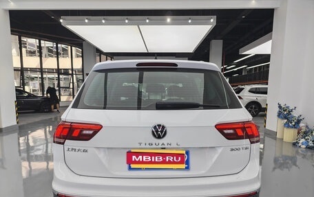 Volkswagen Tiguan II, 2023 год, 2 550 007 рублей, 5 фотография