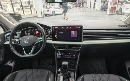 Volkswagen Tiguan II, 2023 год, 2 550 007 рублей, 7 фотография