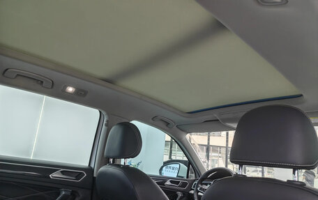 Volkswagen Tiguan II, 2023 год, 2 550 007 рублей, 12 фотография