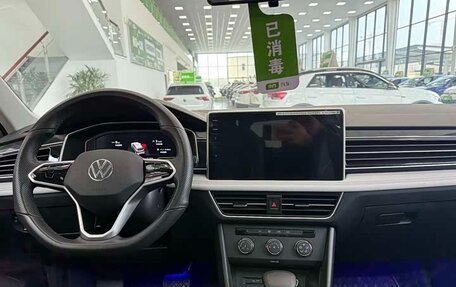 Volkswagen Tiguan II, 2023 год, 2 520 000 рублей, 2 фотография