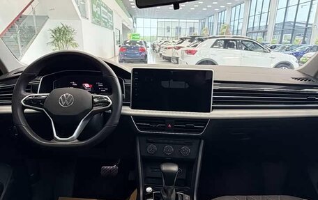 Volkswagen Tiguan II, 2023 год, 2 600 000 рублей, 14 фотография